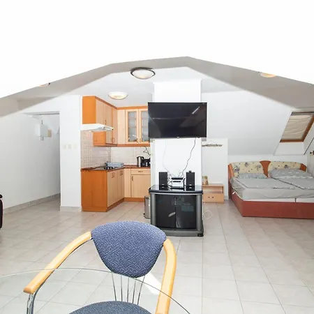 Lägenhet 980 - Kozvetlen Vizparti Panoramas Egy Legteru, Tagas, Tetoteri Apartman