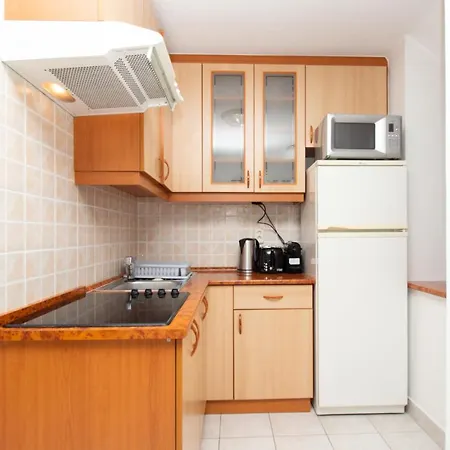Lägenhet 980 - Kozvetlen Vizparti Panoramas Egy Legteru, Tagas, Tetoteri Apartman *